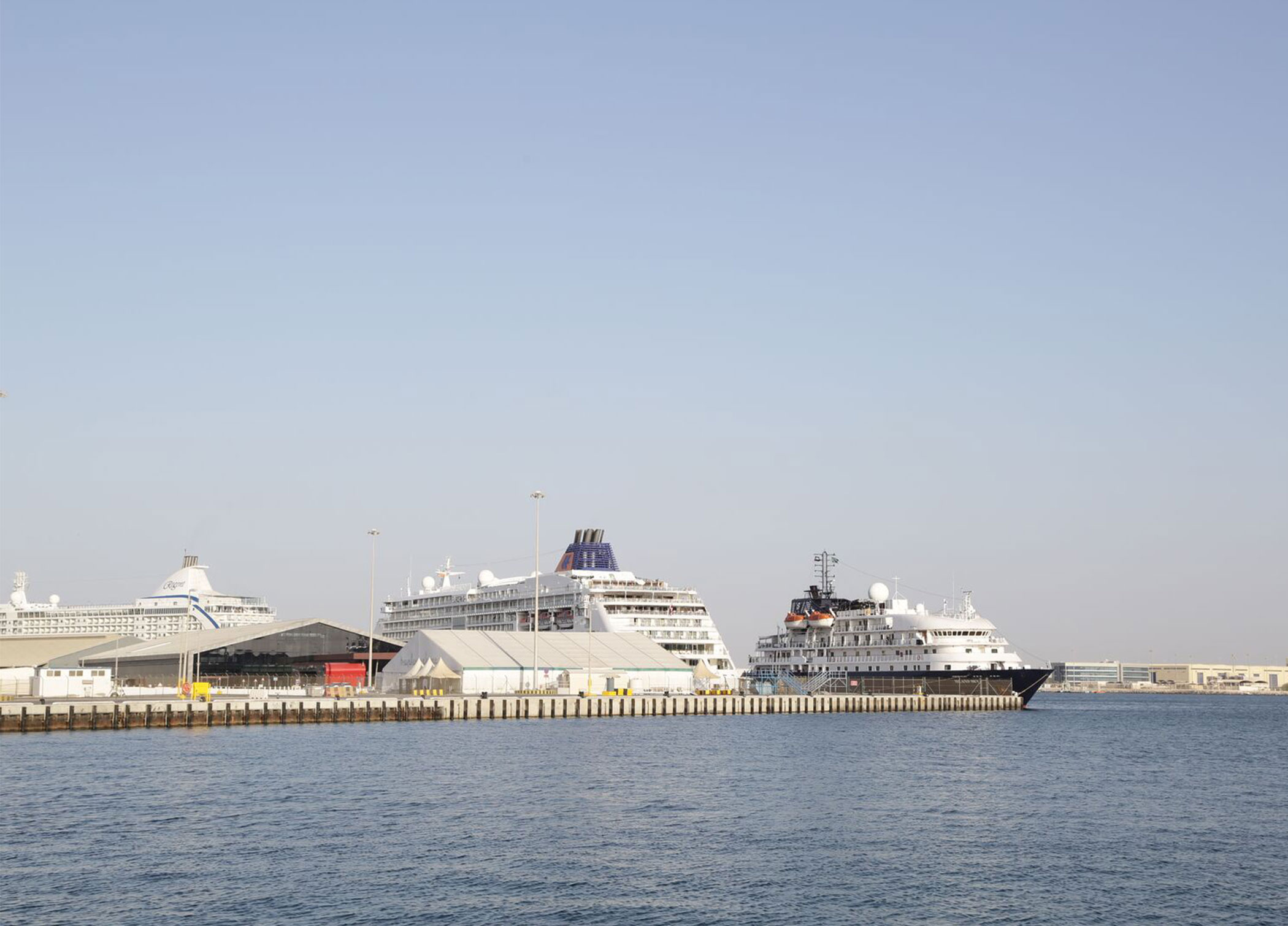أبوظبي تستقبل أكثر من 700,000 زائر على متن السفن السياحية